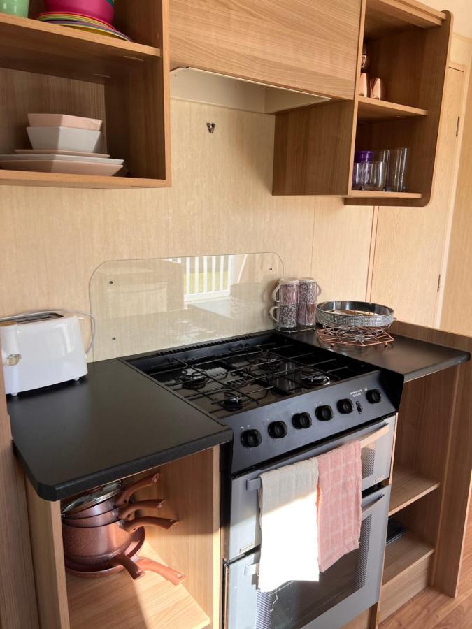 Hotel Evans Whitehouse Caravan Towyn Abergele Exterior foto