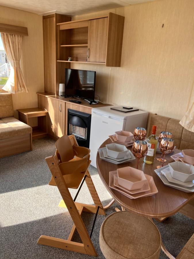 Hotel Evans Whitehouse Caravan Towyn Abergele Exterior foto