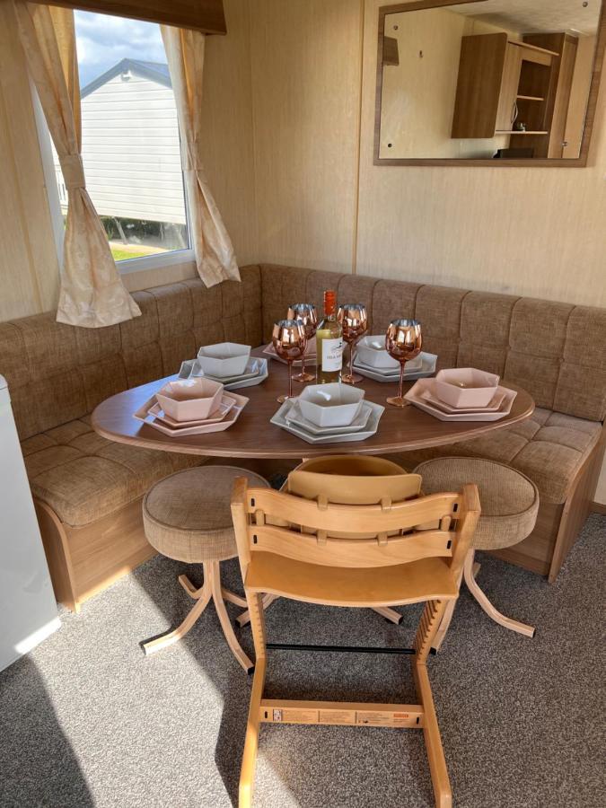Hotel Evans Whitehouse Caravan Towyn Abergele Exterior foto